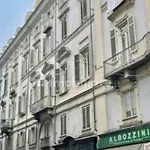 Piccola Mansardina Nel Cuore Di Torino